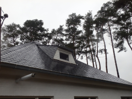 Renovatie : van rieten dak naar natuurleien